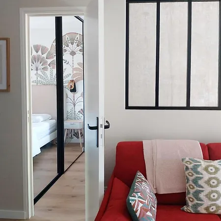 Διαμέρισμα Cosy Lumineux Avec Balcon *