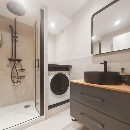 Cosy Lumineux Avec Balcon * Νίκαια